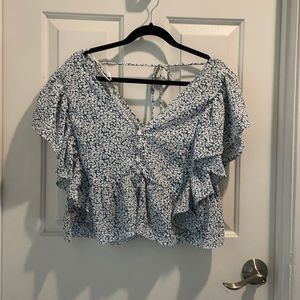 Vestique floral blouse